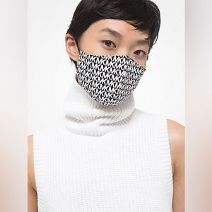 🛼3/$30 Michael Kors face mask black and white logo pattern